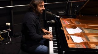 Apprendre le piano avec André Manoukian