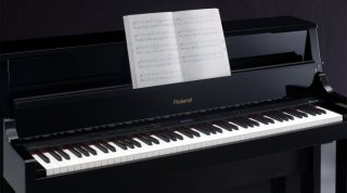 Roland propose des cours de piano gratuits